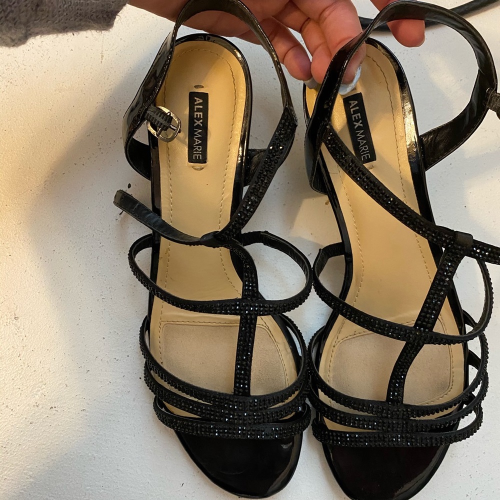 Black sparkles one inch heels